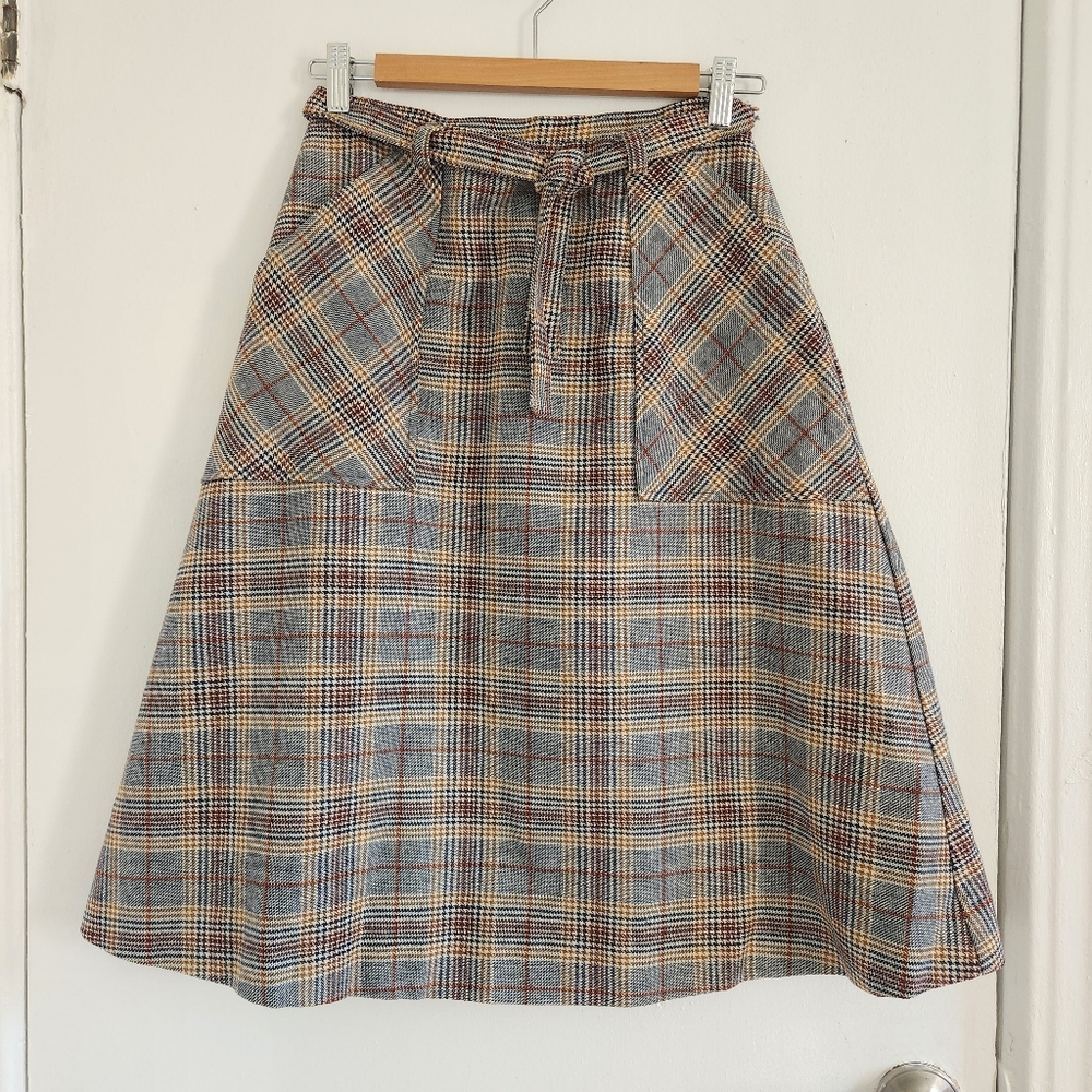 Vintage Wool Wrap Skirt - Picture 4 of 8